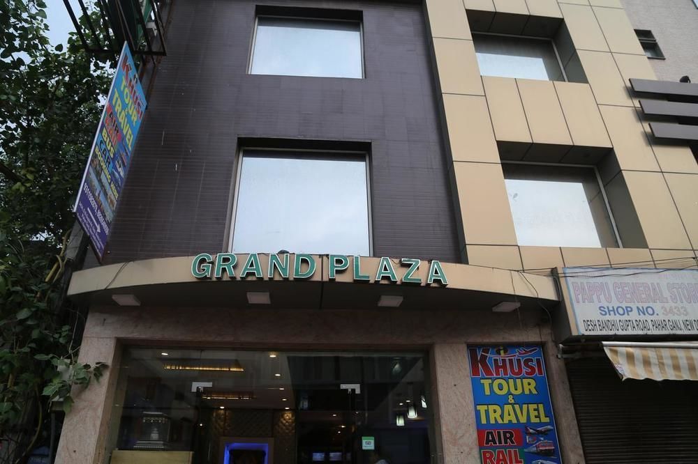 Hotel Grand Plaza Нью-Дели Экстерьер фото
