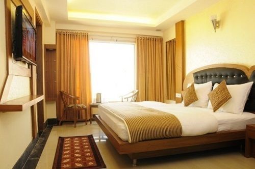 Hotel Grand Plaza Нью-Дели Экстерьер фото
